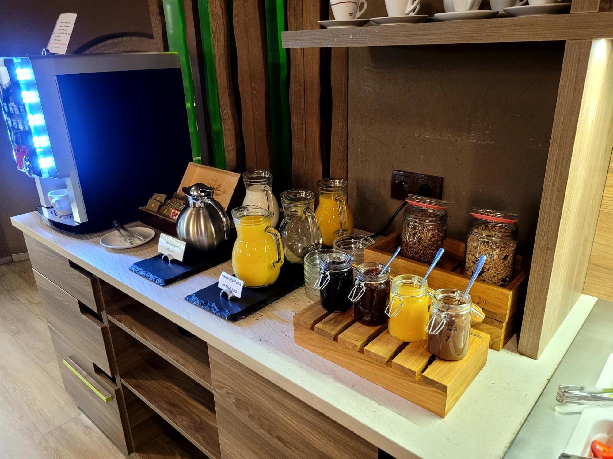 Hotel Elegance Šumperk المظهر الخارجي الصورة